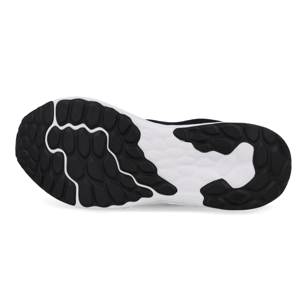 New Balance Tenis FRESH FOAM MARISZT4 Preto-Prata Sint_6__